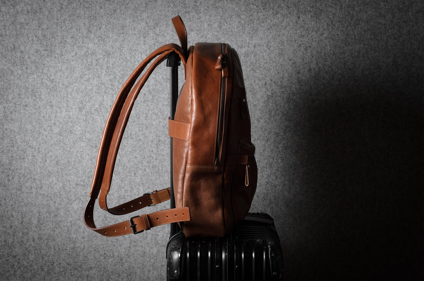 A fully functional backpack. Classic style.