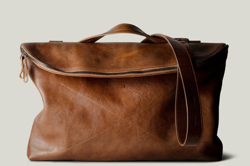 Casual Messenger. Classic