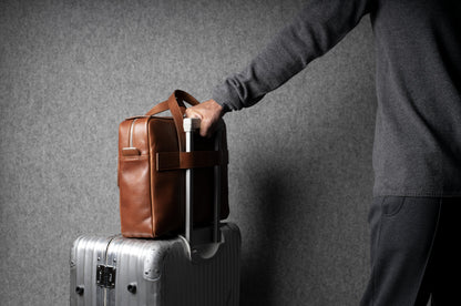 Long-distance travel briefcase. Classic model