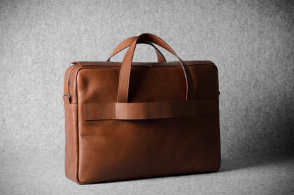 Long-distance travel briefcase. Classic model