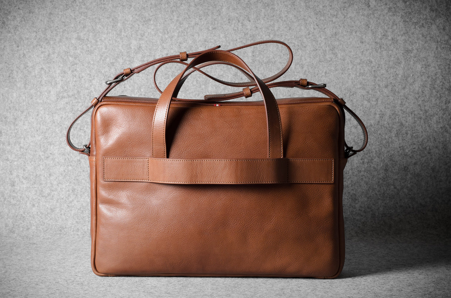 Long-distance travel briefcase. Classic model