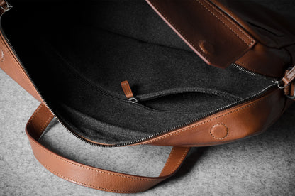 Long-distance travel briefcase. Classic model