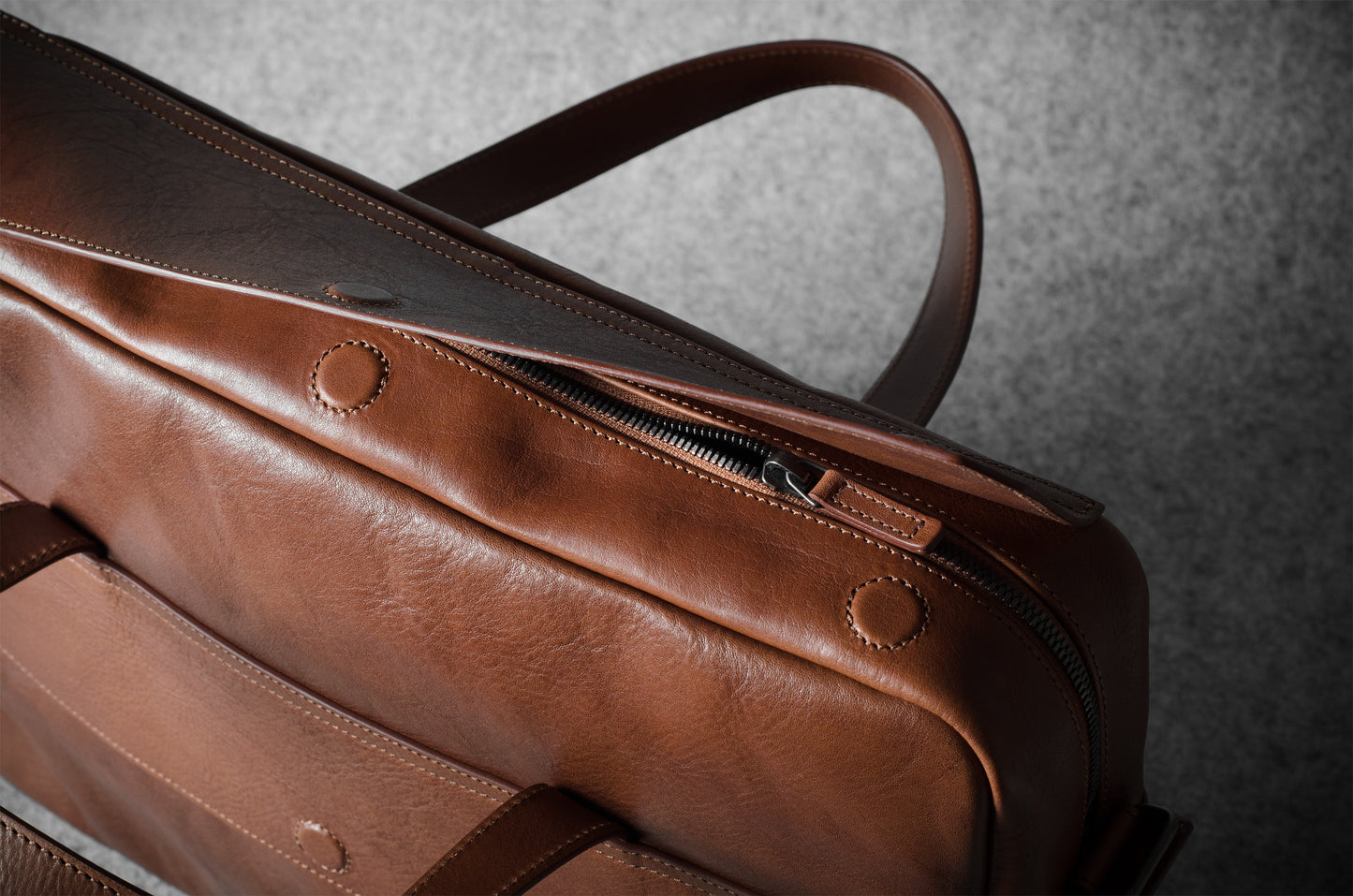 Long-distance travel briefcase. Classic model